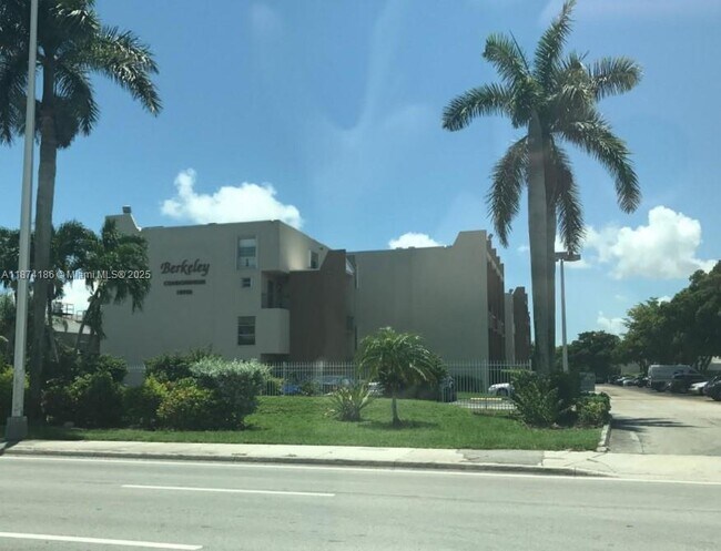 Foto del edificio - 10900 SW 104th St