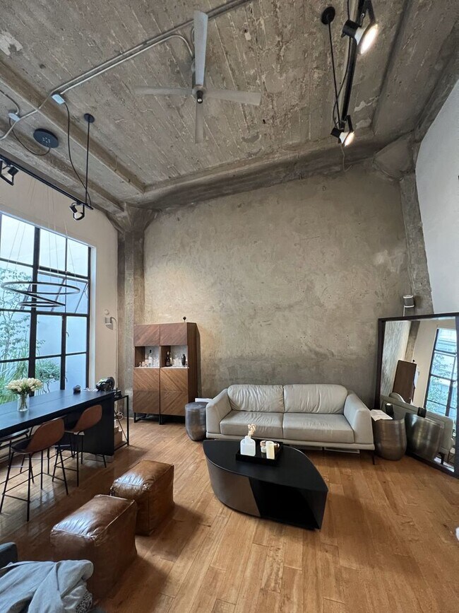 Foto del edificio - 601 4th Street