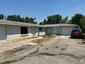 Building Photo - 2510 S Stanley St