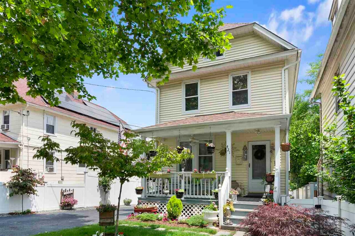 421 Elm Ave, Bogota, NJ 07603 House Rental in Bogota, NJ