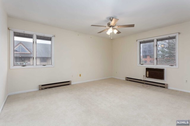 Building Photo - 651 Riverside Ave