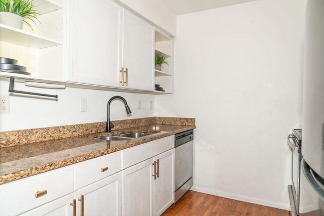 Foto del edificio - 1150 Collier Rd NW