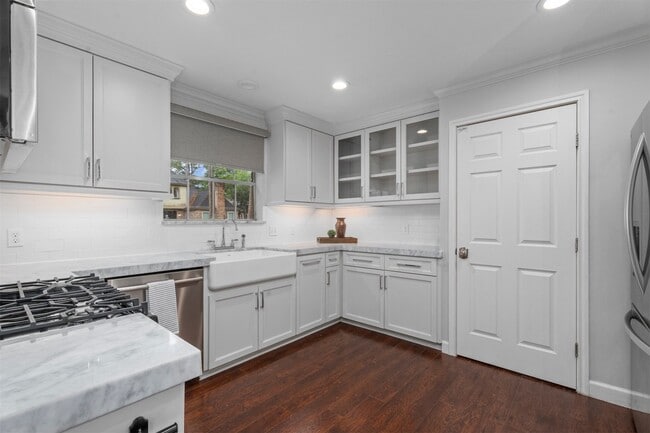 Foto del edificio - 602 Aldersgate Ct