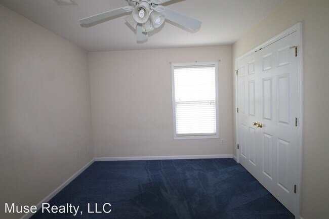 Building Photo - 3 br, 2 bath House - 121 Ross Road
