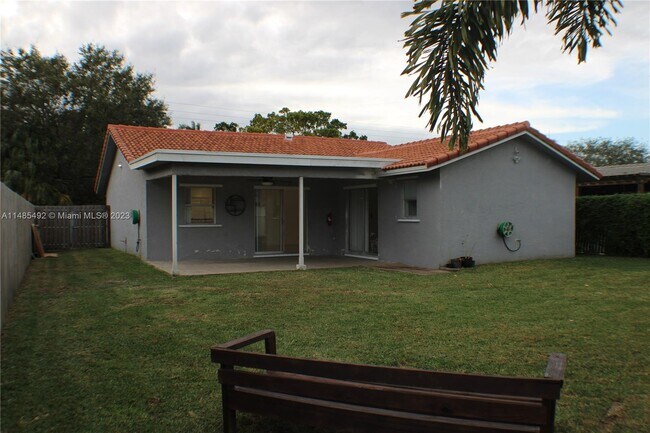 Building Photo - 2713 NW 123rd Ave