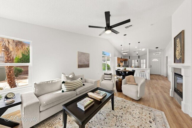 Building Photo - 1673 Warm River Dr
