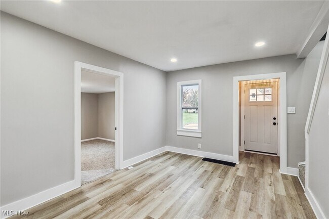 Foto del edificio - 133 N Pearl St