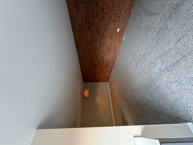 Foto del edificio - 1840 W Highland Ave