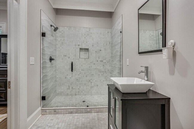 Foto del edificio - 1074 Oakdale Rd NE