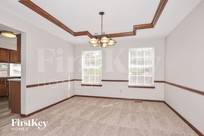 Building Photo - 1722 Treetop Dr