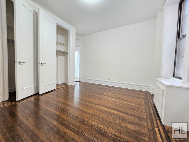 Foto del edificio - 2nd-Floor 1-Bedroom on the Upper West Side