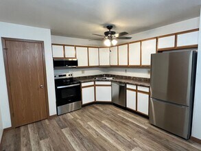 Building Photo - 2720 Washington Ave