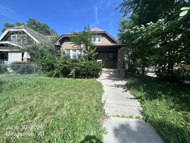Building Photo - 2720 N 52nd St