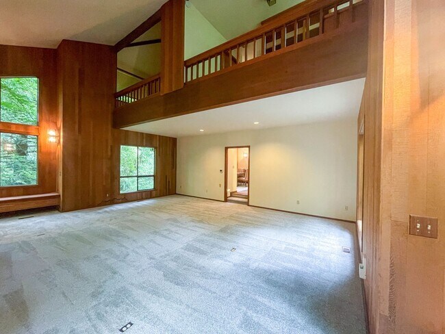 Foto del edificio - 4bd/4.25ba Bellevue Home