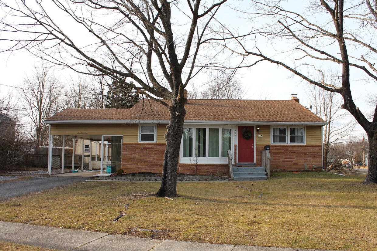 617 Whitman St, Glassboro, NJ 08028 House Rental in Glassboro, NJ