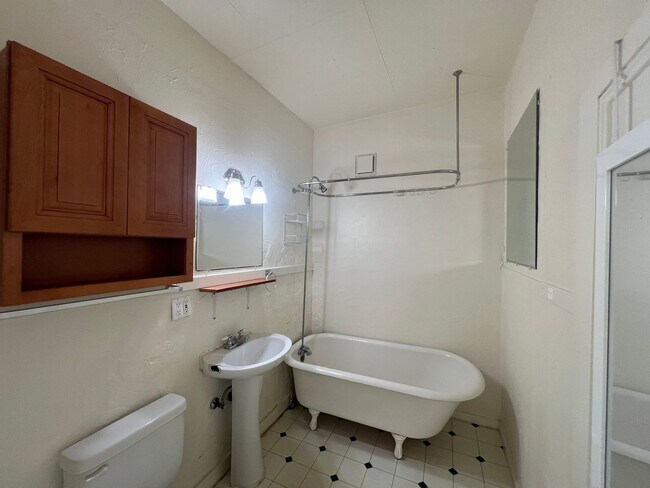 Foto del edificio - 920 N Garden St