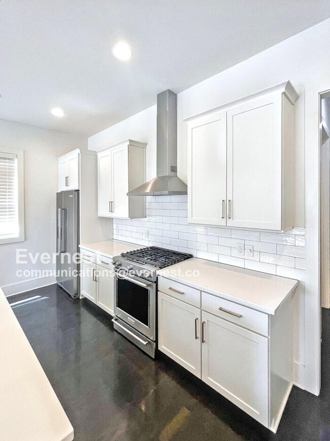 Foto del edificio - 429 36th Ave N