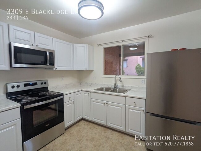Foto del edificio - 3309 E Blacklidge Dr