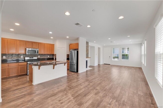 Foto del edificio - 15723 Parkhouse Dr