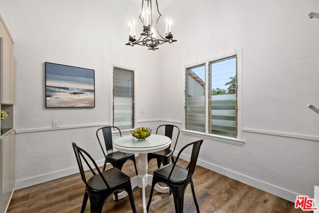 Building Photo - 205 S Hamel Dr