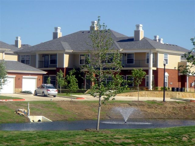 Foto del edificio - Stone Creek Apartments