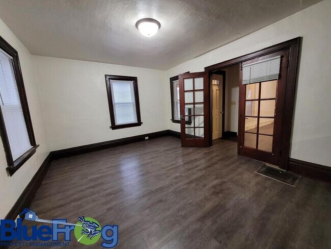 Foto del edificio - 226 W 7th Ave