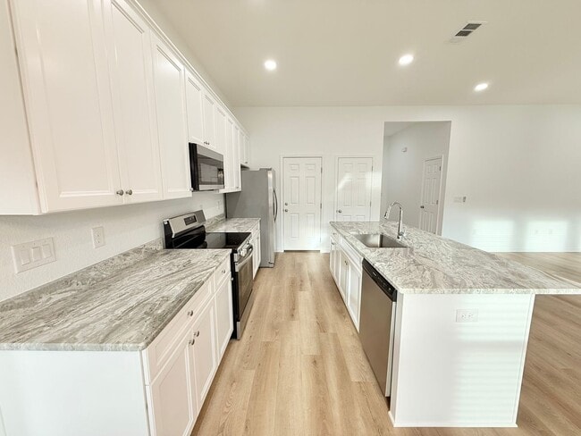 Building Photo - Spacious 4-Bedroom Home - New Construction