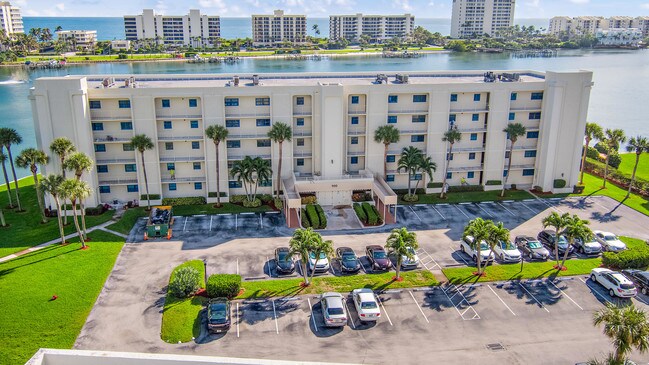 Foto del edificio - 100  Intracoastal Place 508