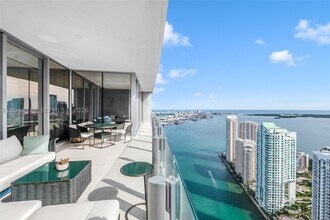 Building Photo - 300 Biscayne Blvd