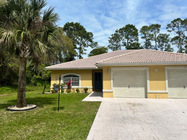 Foto del edificio - 160 Fenimore Ln