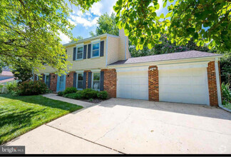 Building Photo - 4549 Lantern Pl