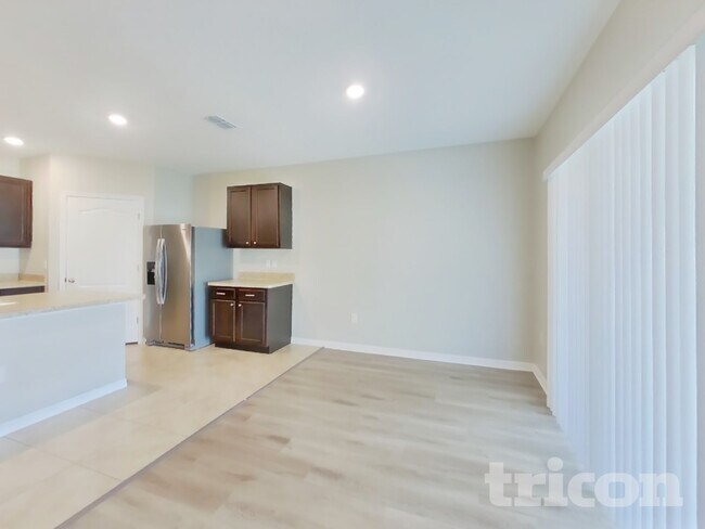Building Photo - 5994 Churchill Square Way