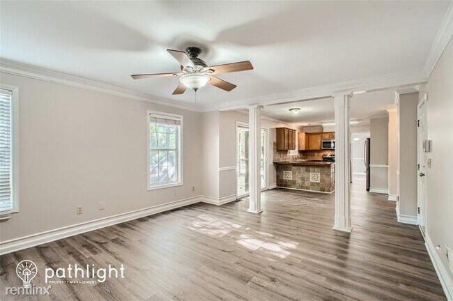 Building Photo - 4 br, 2.5 bath House - 3289 Summit Edge Ct...