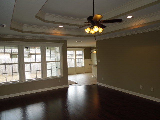 Foto del edificio - Charming 3-Bedroom Home with Modern Amenit...