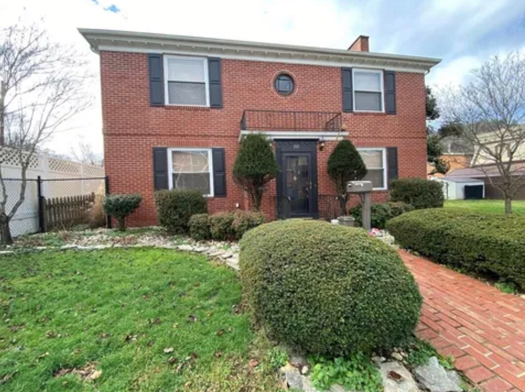 116 Cumberland Ct Unit 3, Pikeville, KY 41501 Apartments in Pikeville