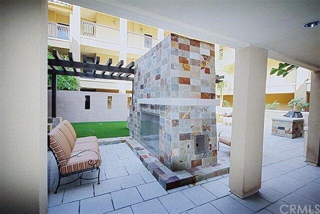 Foto del edificio - 428 W Main St