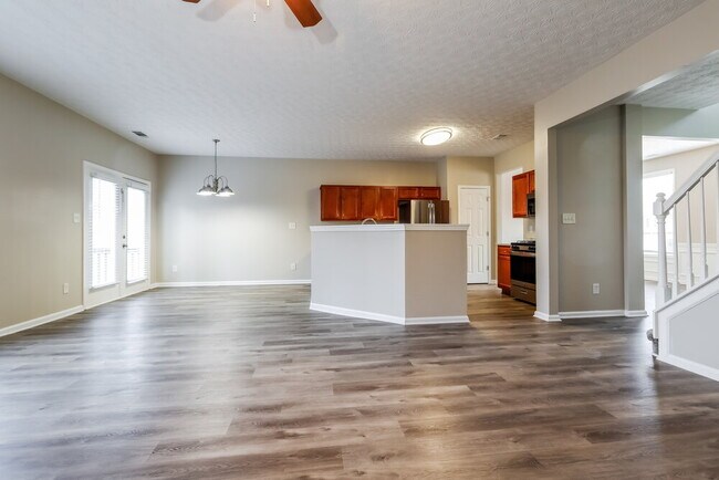 Foto del edificio - 2468 Radcliffe Ct