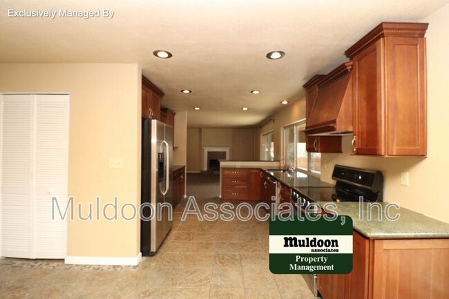 Foto del edificio - 3815 Windsong Ct