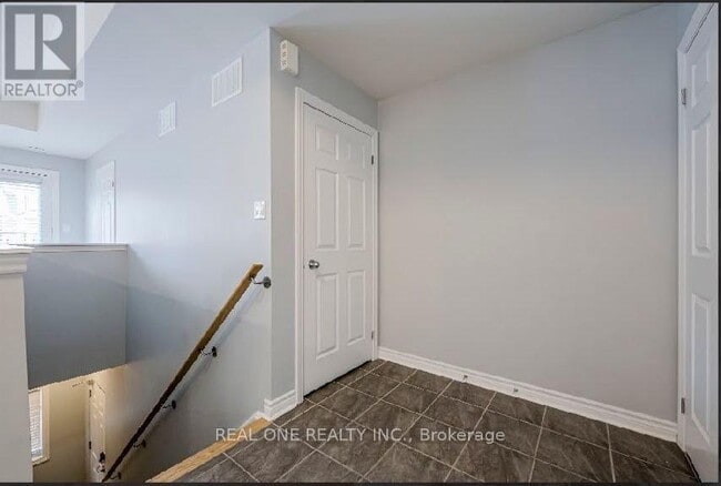Building Photo - 2420 Baronwood Dr