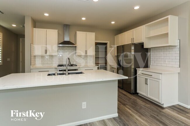 Foto del edificio - 7880 Forspence Ct