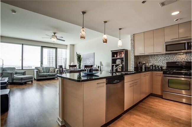 Foto del edificio - 1200 Main St