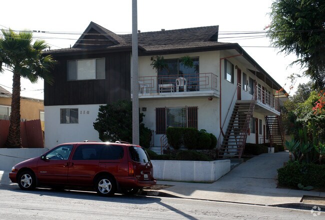 Building Photo - 118 E Ivy Ave