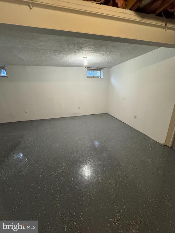 Foto del edificio - 9730 Red Clover Ct