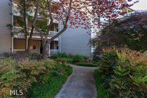 Primary Photo - 1250 Parkwood Cir SE
