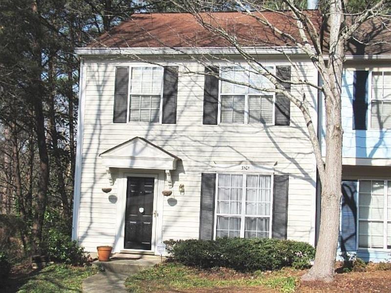 Primary Photo - 3101 Queen Anne Ct