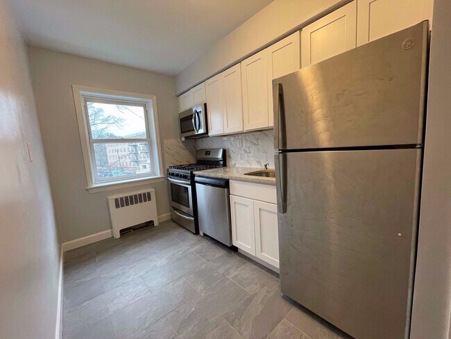 Interior Photo - 56-Village Court Apartments, LLC