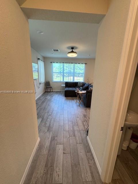 Building Photo - 1063 Eucalyptus Dr