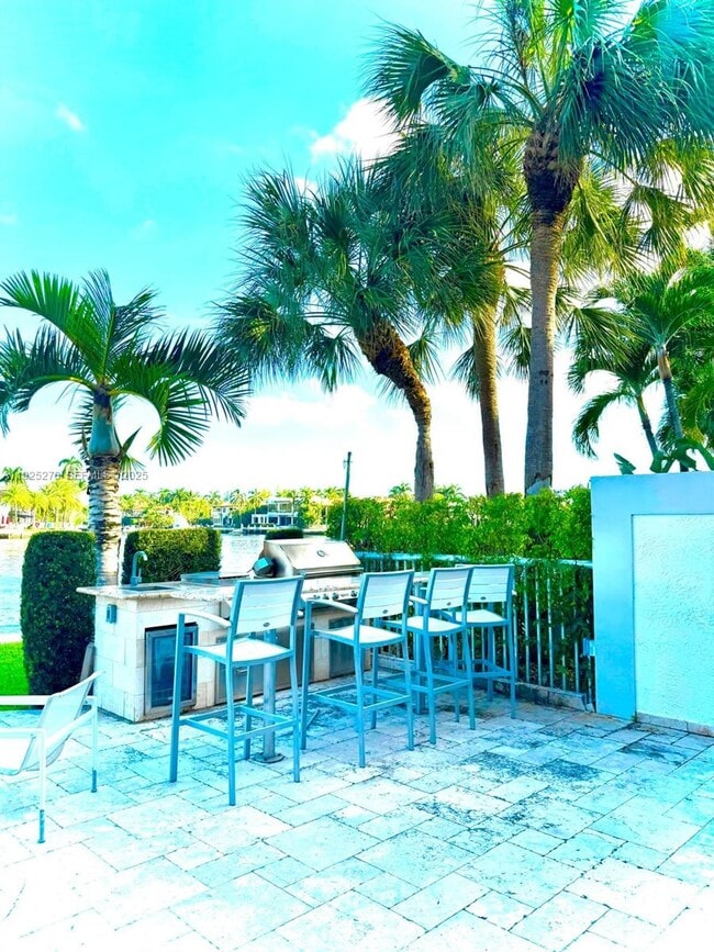 Foto del edificio - 21025 NE 38th Ave