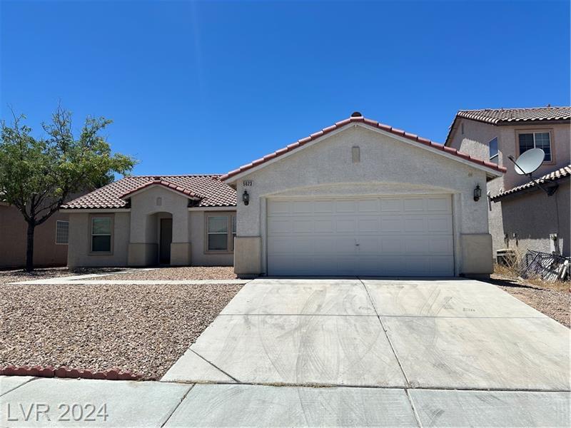 Foto principal - 5623 Artesia Lake Ct