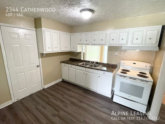 Building Photo - 2344 Catherwood-